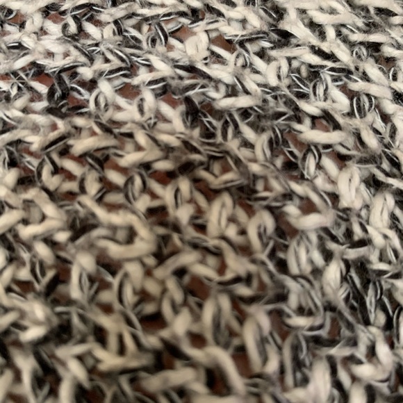 Oversized black and white cardigan - Picture 6 of 6